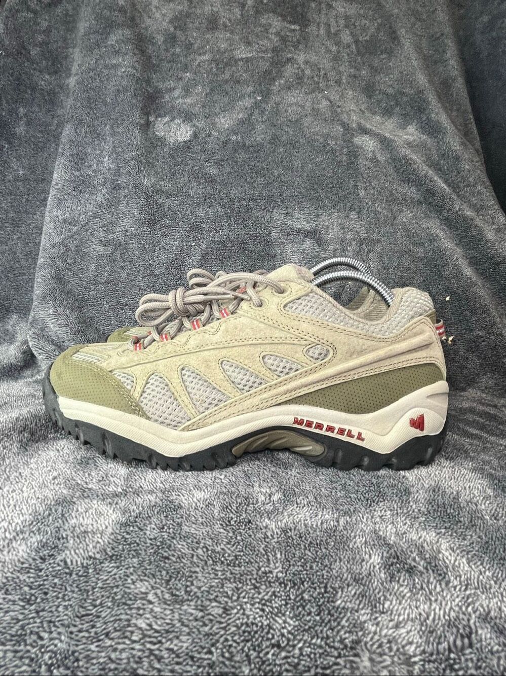 Merrell Mesa Ventilator Women’s Trail Hiking Shoes – Size US 10.5